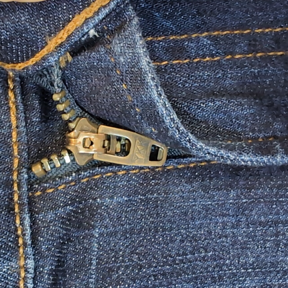 J Brand Cuffed Denim Shorts Saturn Blue Womens Size 27 Bermuda Slim Selvedge - Picture 9 of 16